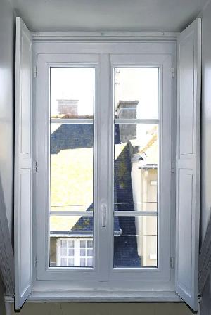 fenêtre PVC blanche